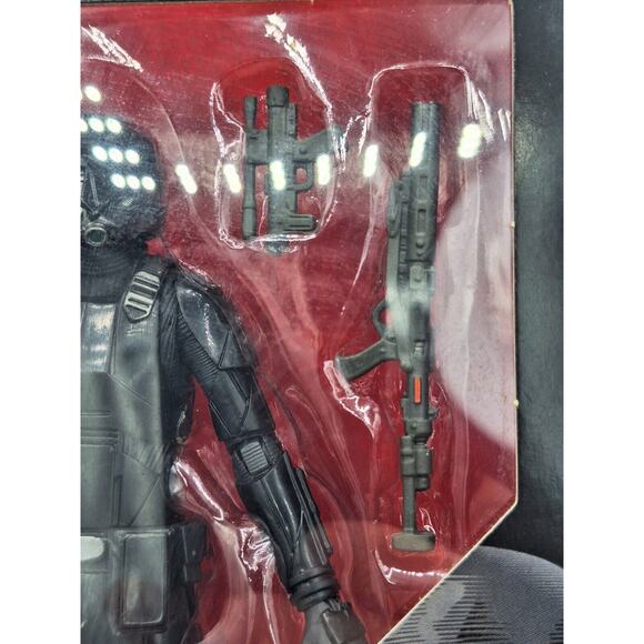 Star Wars The Black Series IMPERIAL DEATH TROOPER Action Figure. Disney, Hasbro. - Picture 4 of 8